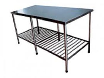 Bàn chứa thức ăn